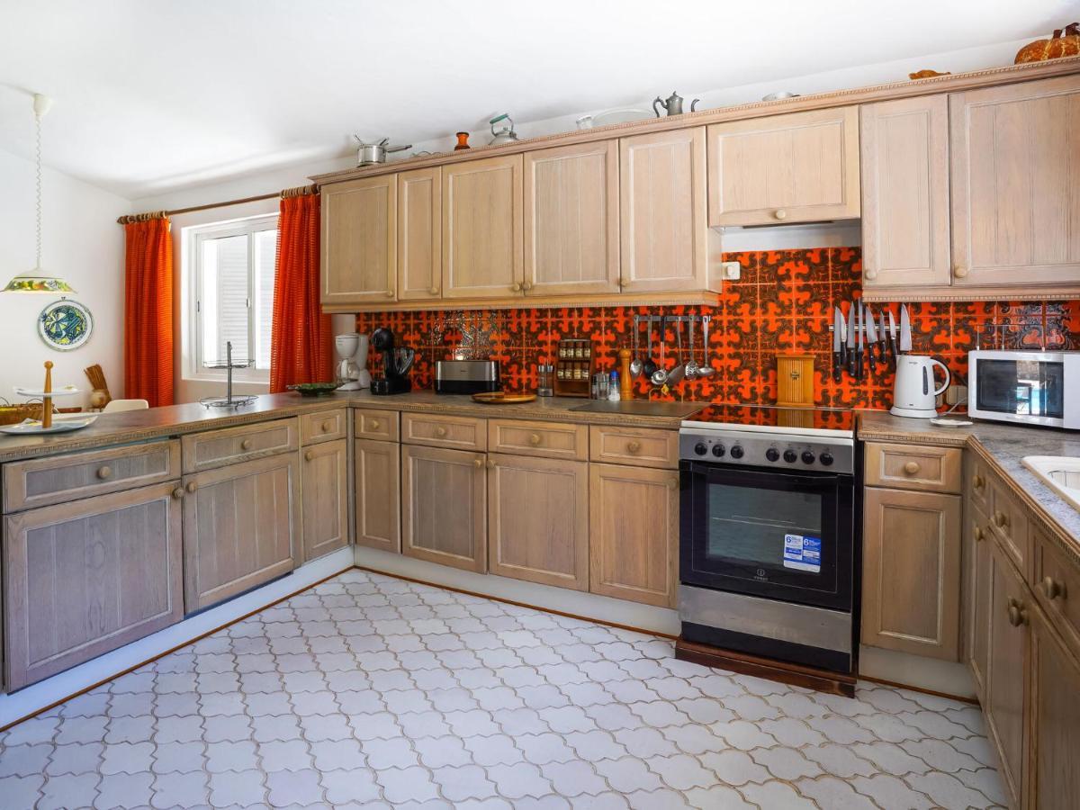 Roofed Villa In Albufeira With Private Swimming Pool Оллюш-де-Аґуа Екстер'єр фото