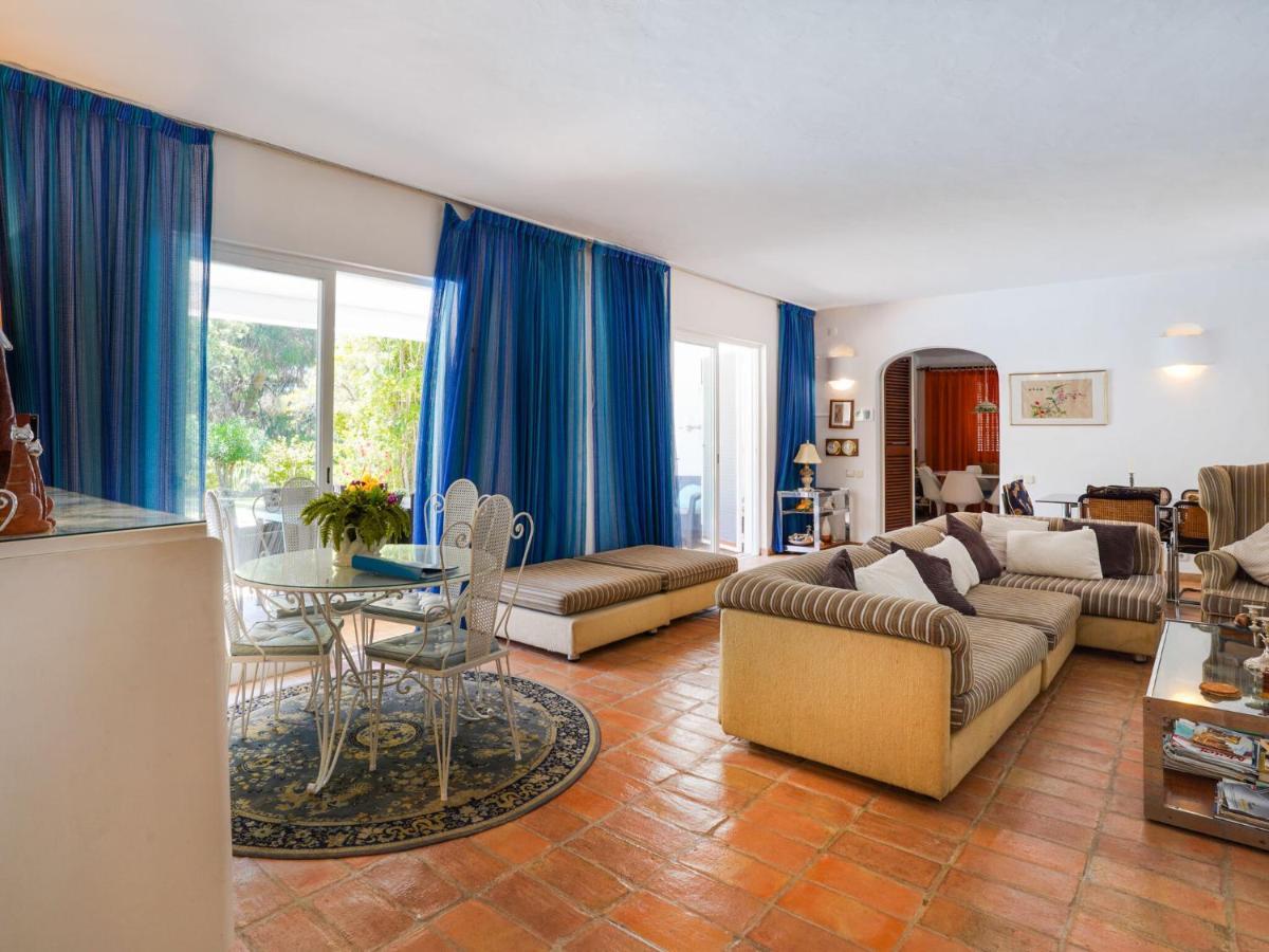 Roofed Villa In Albufeira With Private Swimming Pool Оллюш-де-Аґуа Екстер'єр фото