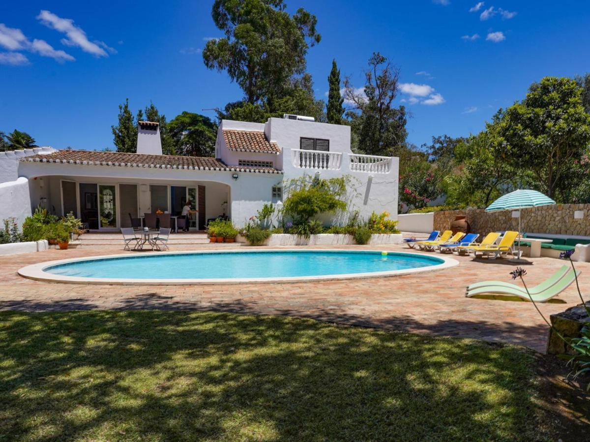 Roofed Villa In Albufeira With Private Swimming Pool Оллюш-де-Аґуа Екстер'єр фото