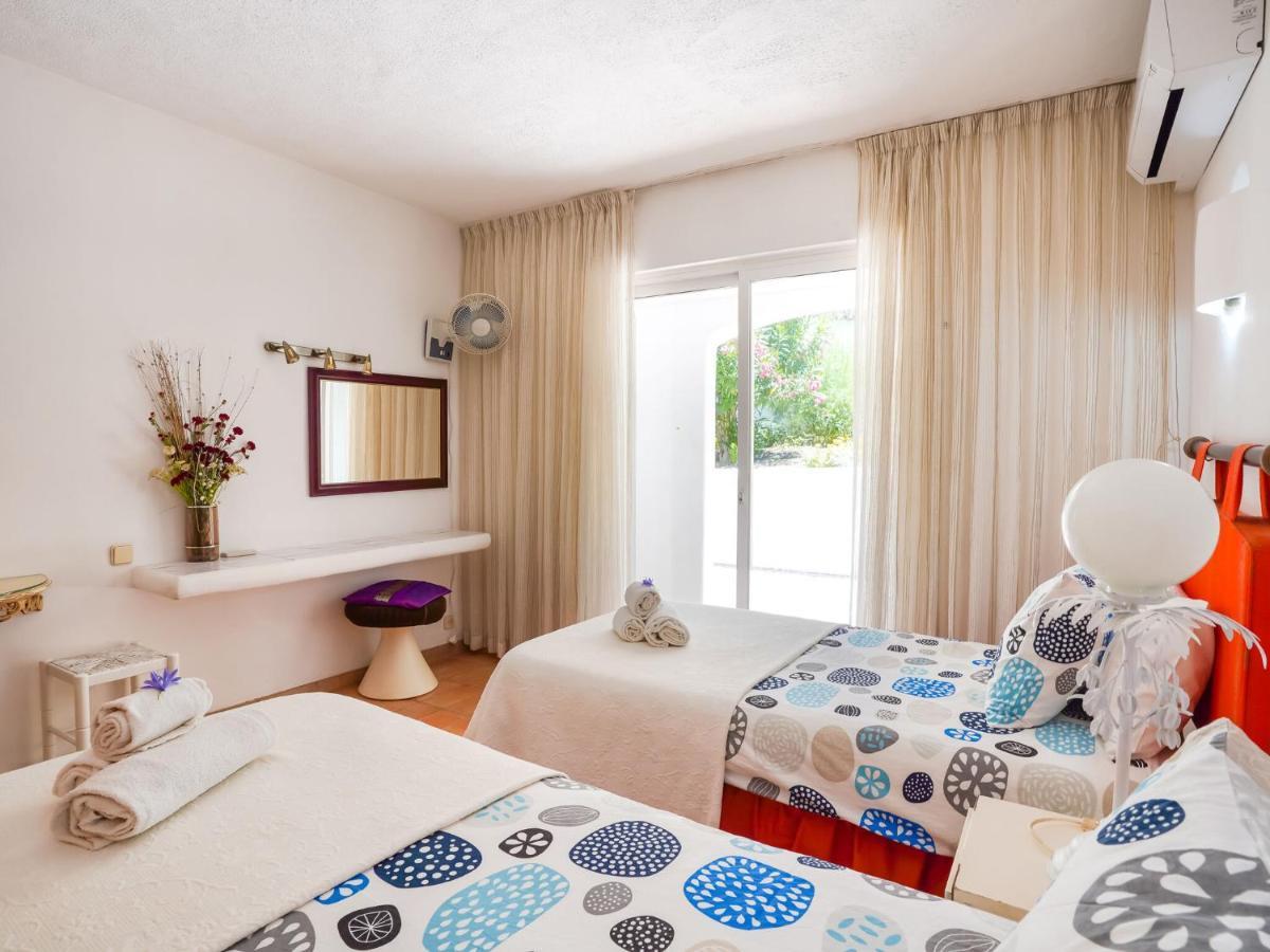 Roofed Villa In Albufeira With Private Swimming Pool Оллюш-де-Аґуа Номер фото