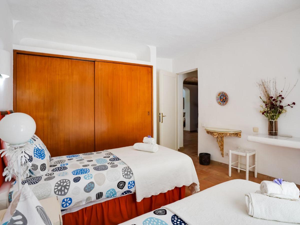 Roofed Villa In Albufeira With Private Swimming Pool Оллюш-де-Аґуа Номер фото